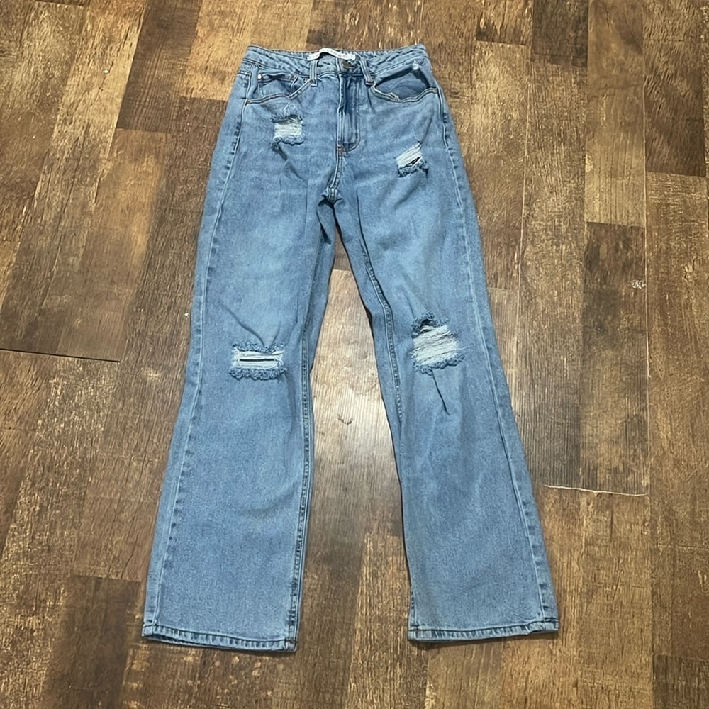 TINSELTOWN High Rise Ripped Straight Leg  Mom Jeans
